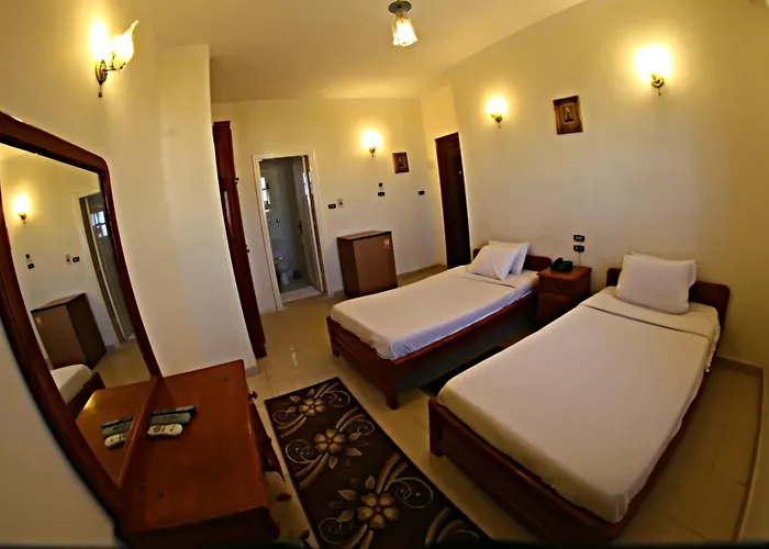 Luxor Otel 2*