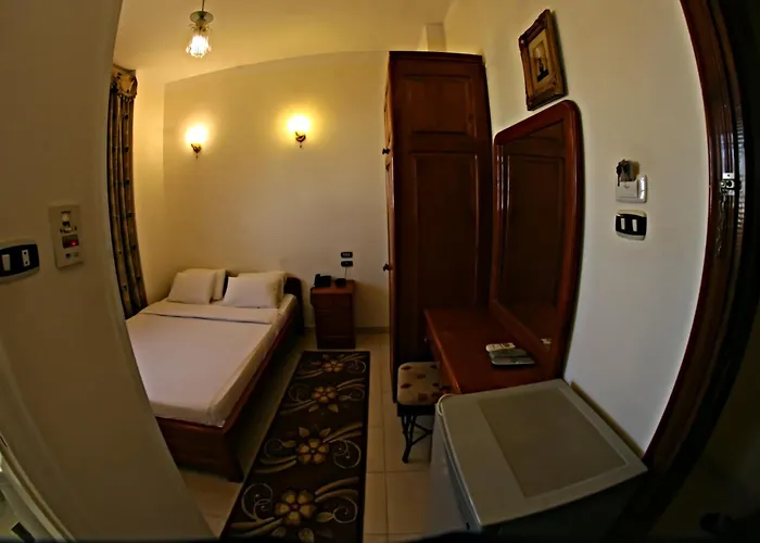 Otel Luxor 2*